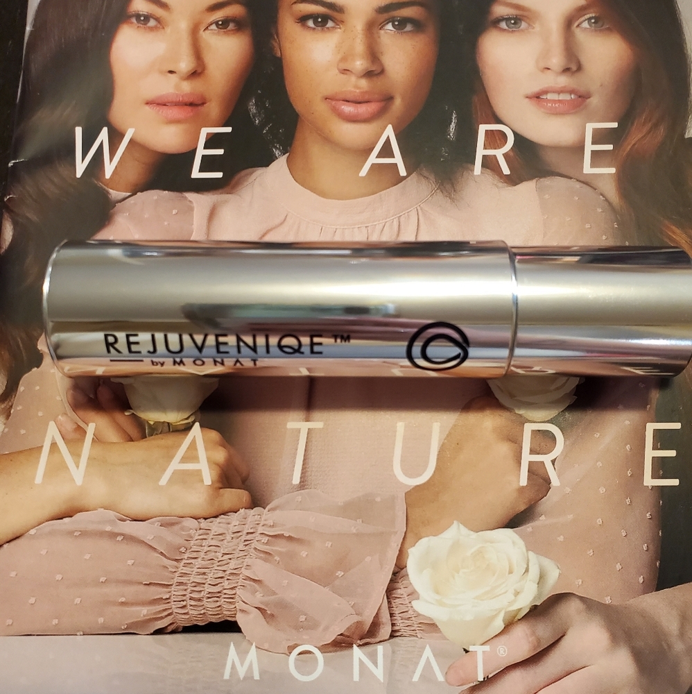 NWT Monat Rejuveniqe Hair Oil Treatment
